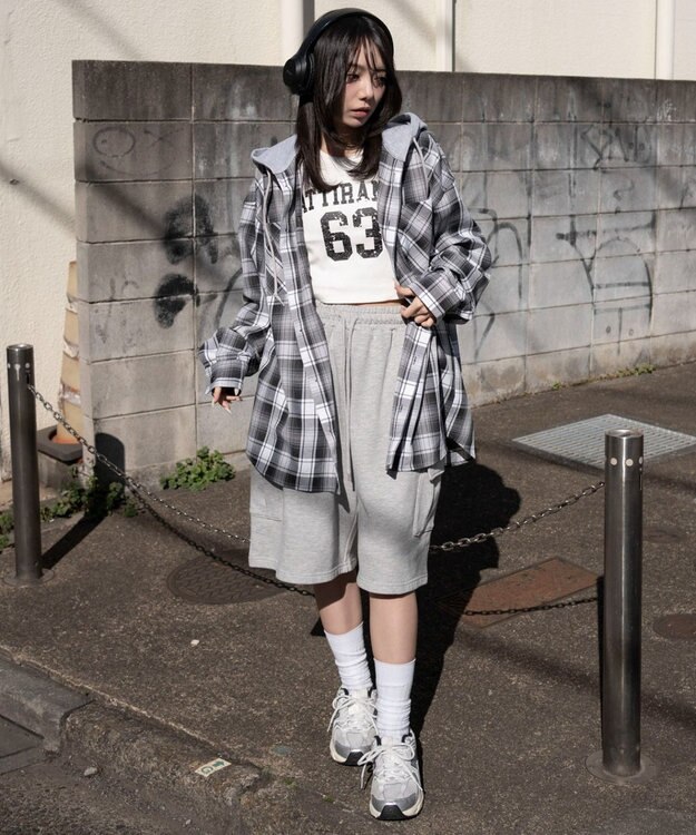 WEGO 【ユニセックス着用ITEM/MLサイズ展開】オンブレチェックフードシャツ（LS） ブラックチェック1