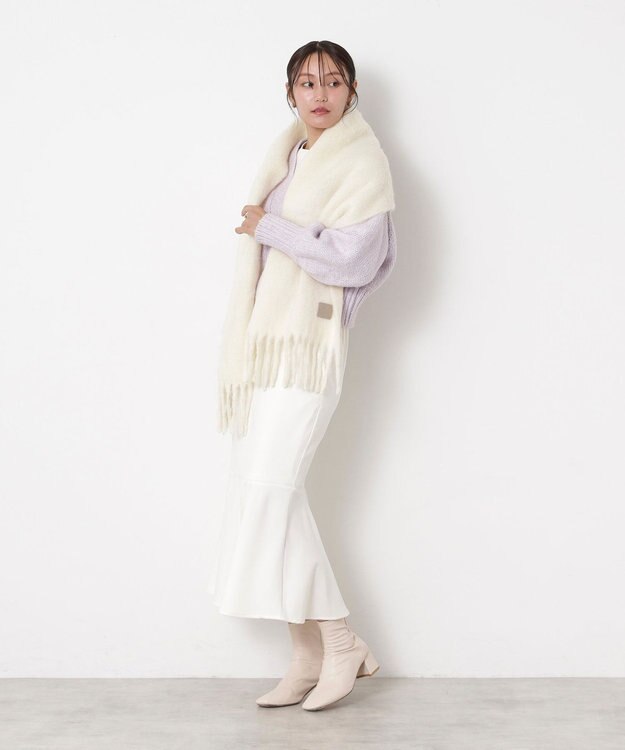 MOONBAT 【WEB限定】FURLA ウール混シャギー無地マフラー/幅40cm オフホワイト