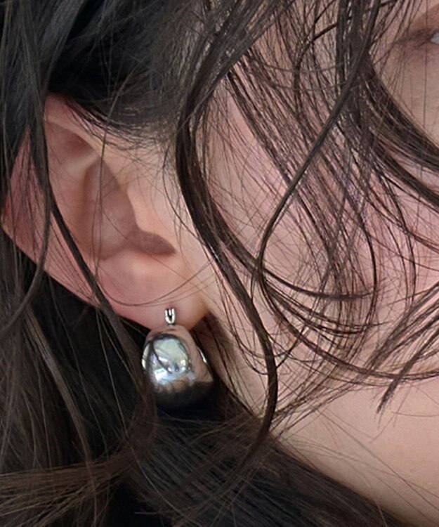 Phoebe 〈金属アレルギー対応〉ドームメタルフープピアス/シルバー　シンプル/大振り シルバー