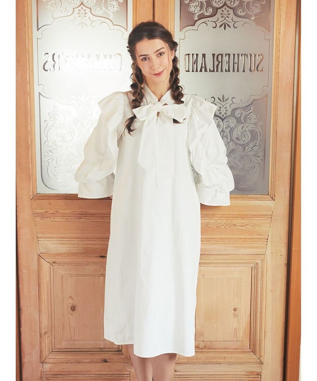 Maison de FLEUR ラッフルボウタイワンピース White