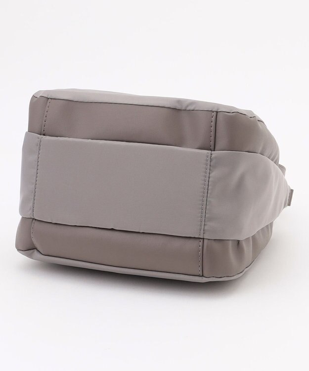 Y'SACCS スクエアすっきりトート SSサイズ グレージュ