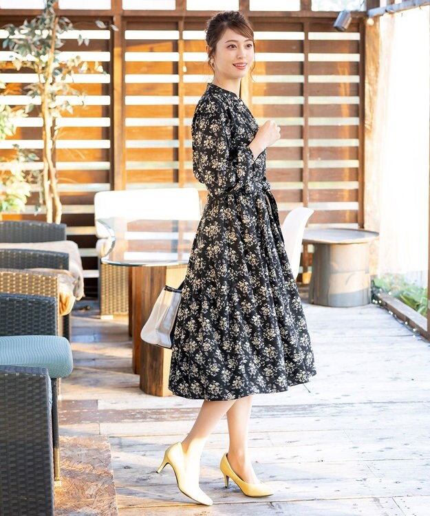 Tiaclasse L 【洗える】花柄フレアワンピース ブラック