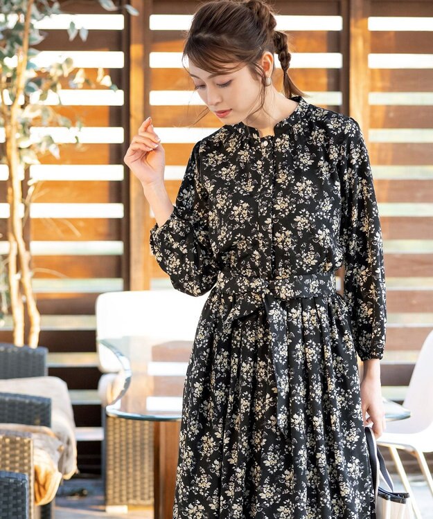 Tiaclasse L 【洗える】花柄フレアワンピース ブラック