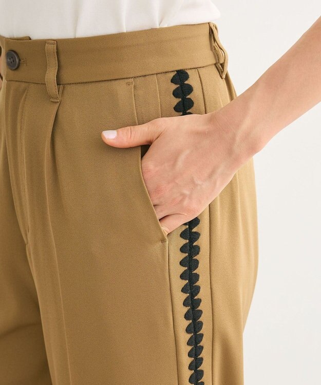 Green Parks ・ＥＬＥＮＣＡＲＥ　ＤＵＥ　サイド刺繍ラインパンツ Beige