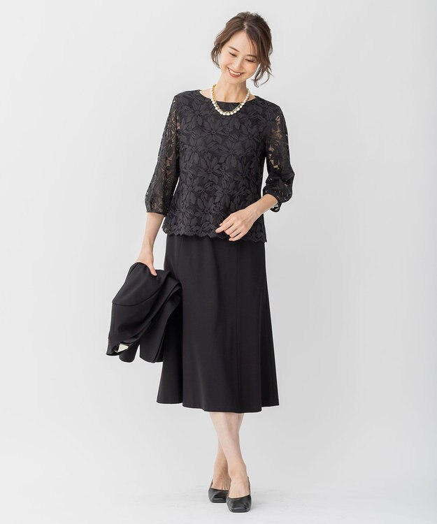 自由区 【洗える】フラワーコードレース ペプラムブラウス ブラック系