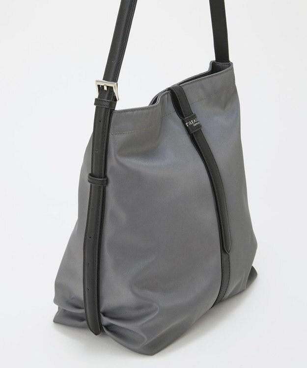 TOPKAPI 【TREASURE TOPKAPI】ナイロン センターベルト 2way ショルダーバッグ　軽量 / 肩掛け ミディアムグレー