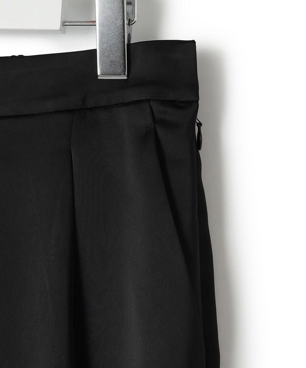 23区 【APPLAUDIR】クリアダブルサテン ワイドシルエットパンツ ブラック系