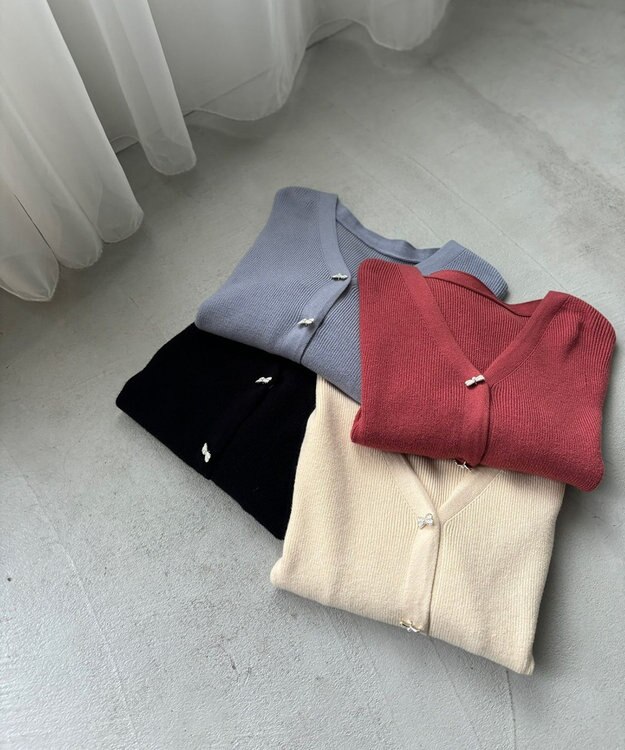 Feroux 【洗える】リボン釦 カーディガンデザインニット レッド系