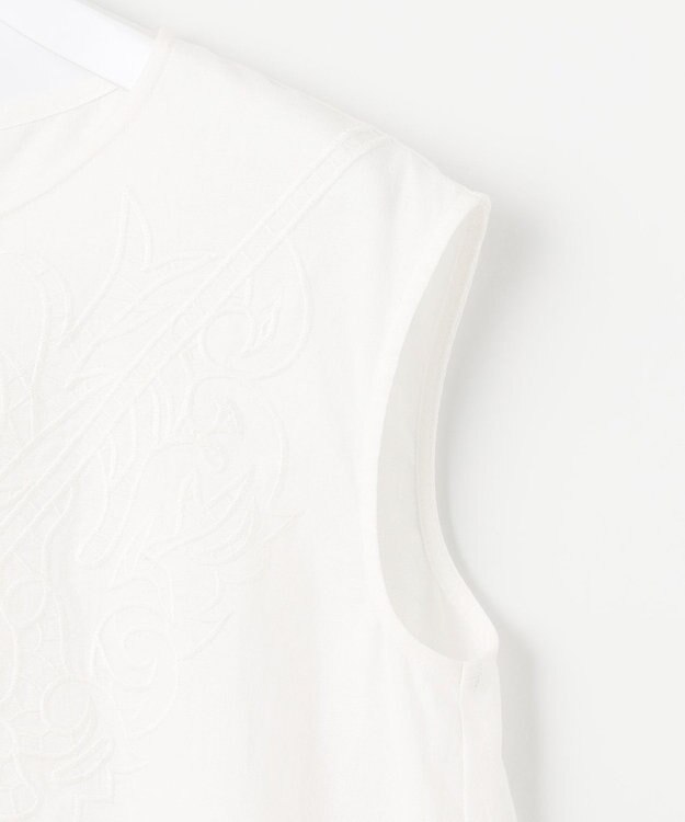 UNFILO 【撥水】レーヨン麻ライト刺繍ブラウス ホワイト系