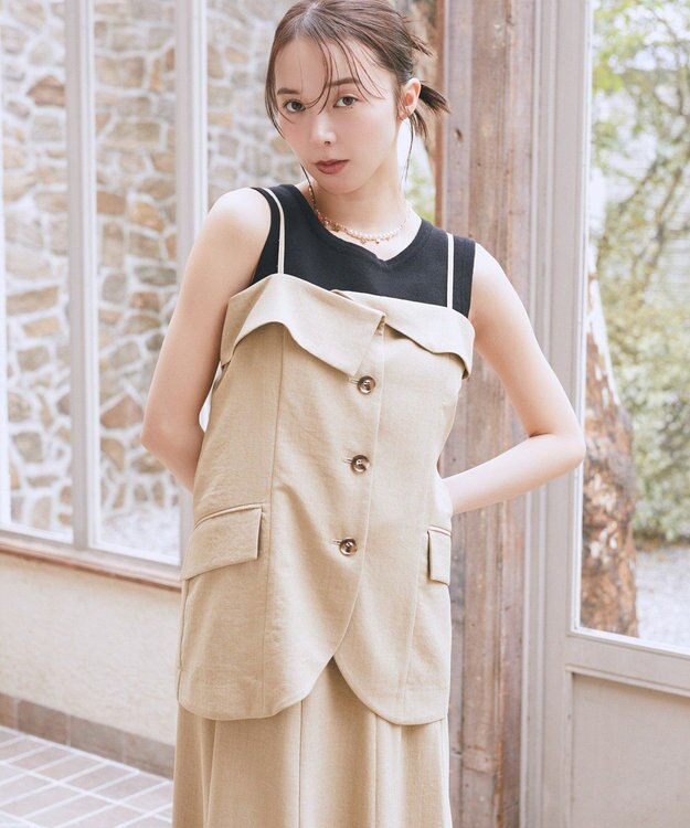 earth music&ecology 【セットアップ対応】フラップボタンビスチェ Light Beige