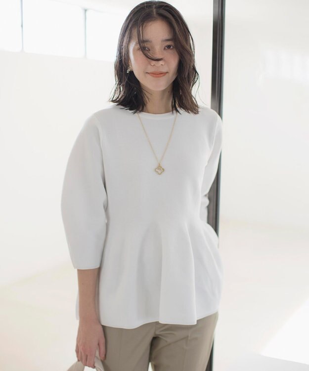 組曲 【WEB限定】スポンディッシュペプラム ニット アイボリー系