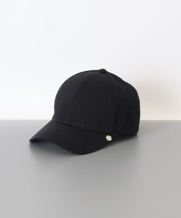 AURORA 【 CLATHAS.（クレイサス）】刺繍チャーム付きキャップ ブラック