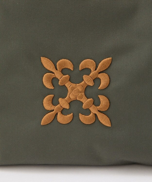 russet 【モノグラム刺繍】コーデュラナイロントートバッグ（CE-1776） Gray
