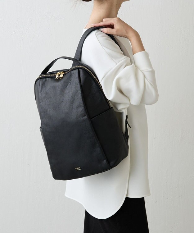 russet ＜背面メッシュ仕様＞レザーリュックサック(CE-1373) Black