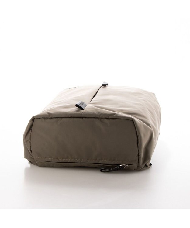 Y'SACCS WELLBA リュックサック【TVドラマ衣装提供商品】 グレージュ