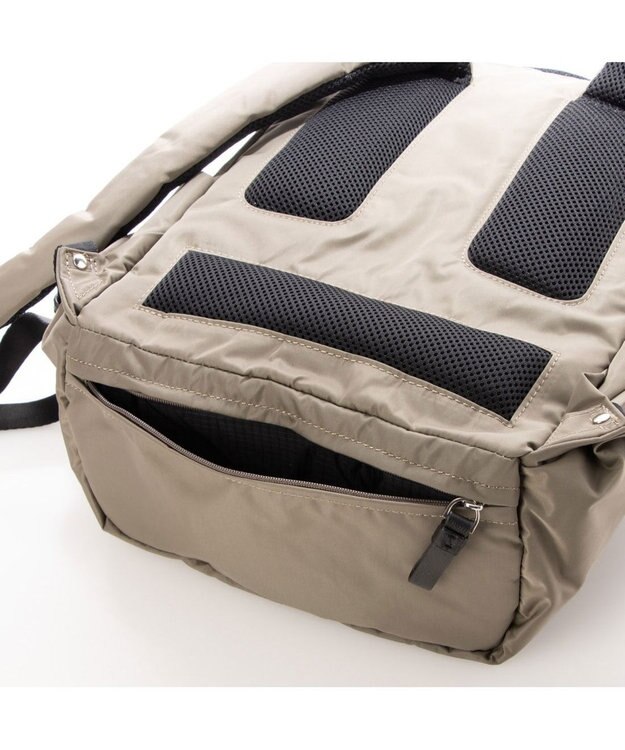 Y'SACCS WELLBA リュックサック【TVドラマ衣装提供商品】 グレージュ