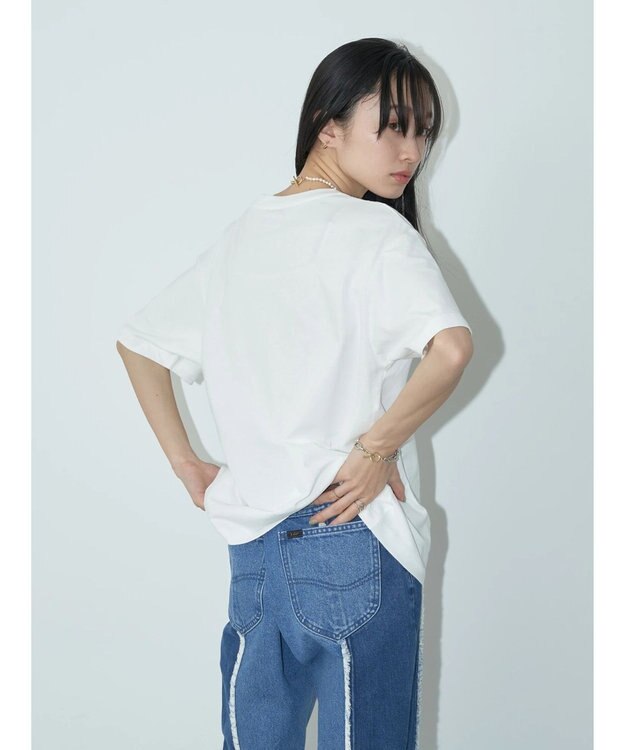 earth music&ecology Ｌｅｅ×ｅ．ｍ．ａ．ｅ　ＰＩＺＺＡ　ＴＥＥ Off White