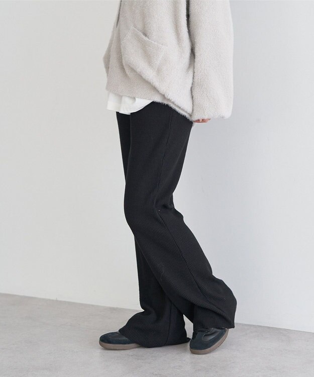 earth music&ecology セルフカットテレコフレアパンツ Black