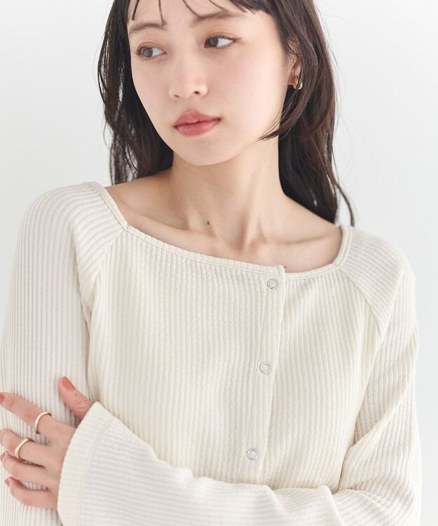 earth music&ecology 【予約】アシメ釦ツイストテレコカットソー アイボリー