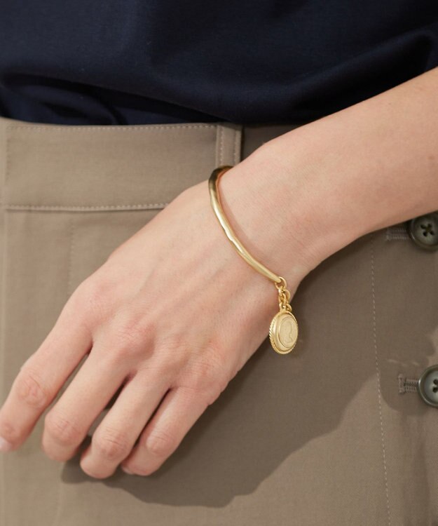 J.PRESS LADIES 【WEB限定・リバーシブル】 イニシャルコイン ブレスレット ゴールド系