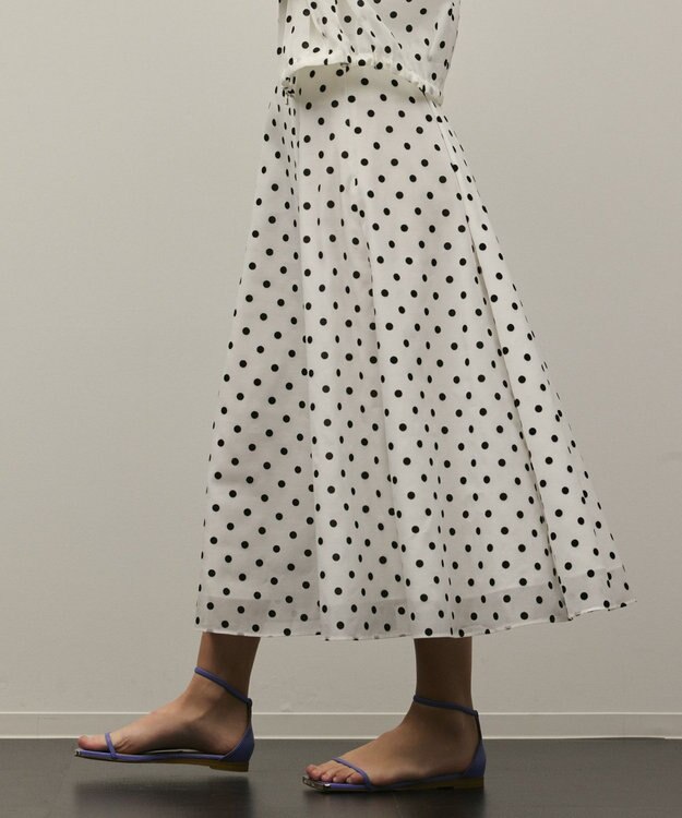 GRACE CONTINENTAL ドットフロッキータックスカート ホワイト