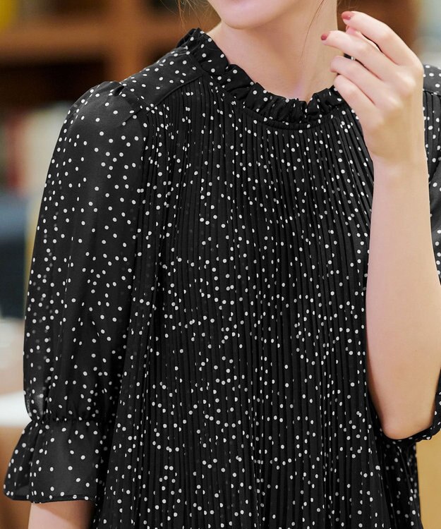 Tiaclasse 【前後2way・洗える】シアープリーツブラウス ドット