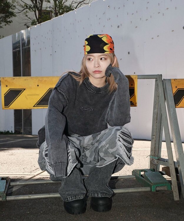 WEGO 【ユニセックス着用ITEM】ピグメントロゴニットプルオーバー スミクロ