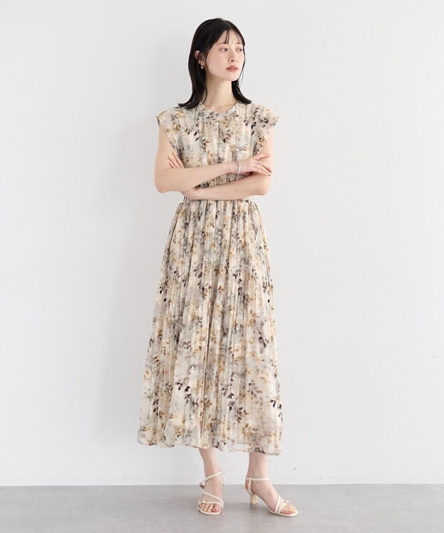 YECCA VECCA ぼかし柄プリーツワンピース Ivory