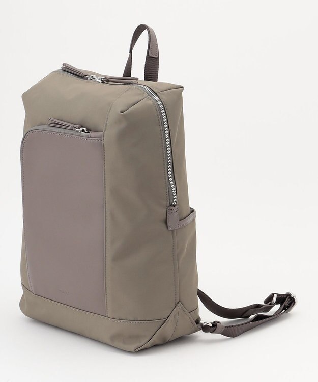 Y'SACCS ナイロン×リサイクルレザー　コンビマルチリュック グレージュ