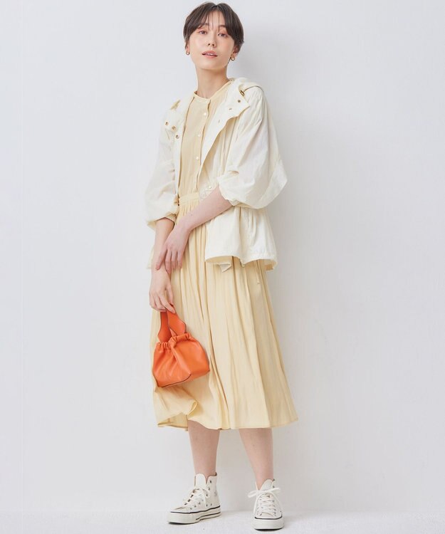 組曲 【撥水・WEB限定】ギャザーフード パッカブルブルゾン エクリュ系