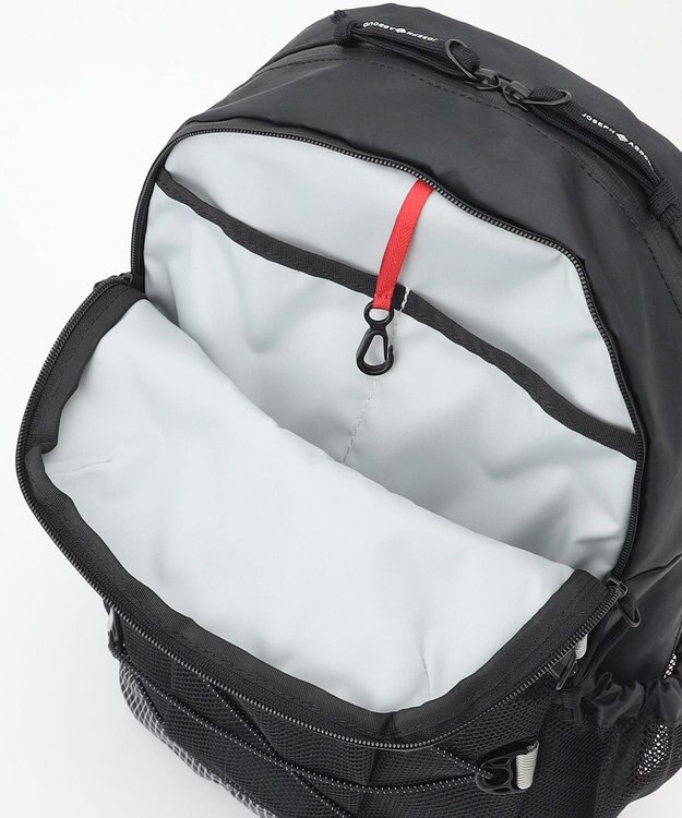 JOSEPH ABBOUD MOUNTAIN 【軽量/ECO撥水/サスティナブル素材/男女兼用】リサイクルリップストップ バックパック 21L ブラック系