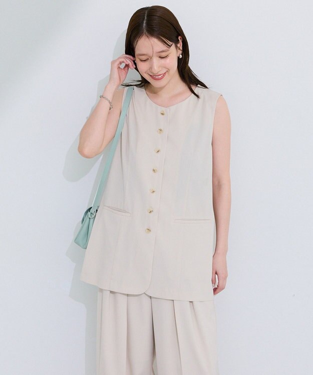 Green Parks クルーネック多釦ジレ Natural