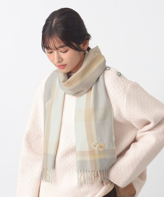 MOONBAT 【FUDGE11月号掲載】PAUL & JOE ACCESSOIRES クリザンテーム刺繍ムースタッチマフラー（パッケージ入り） ベージュ