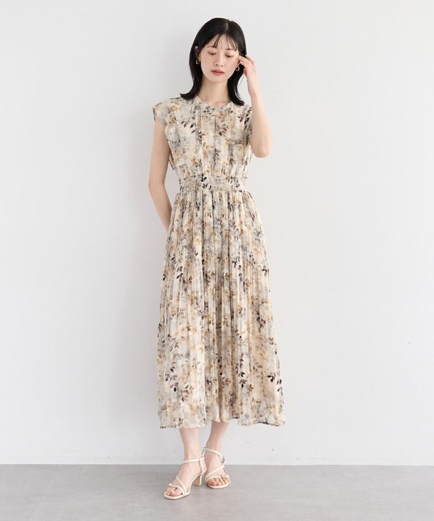 YECCA VECCA ぼかし柄プリーツワンピース Ivory