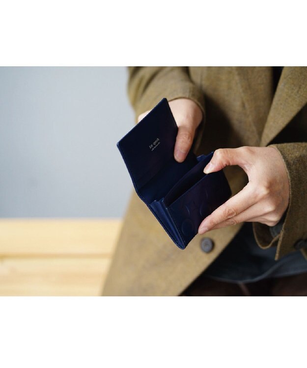 MIYABIYA La quoh with kirakaracho 南蛮七宝 エンボスレザー カードケース 瑠璃紺(ネイビー)