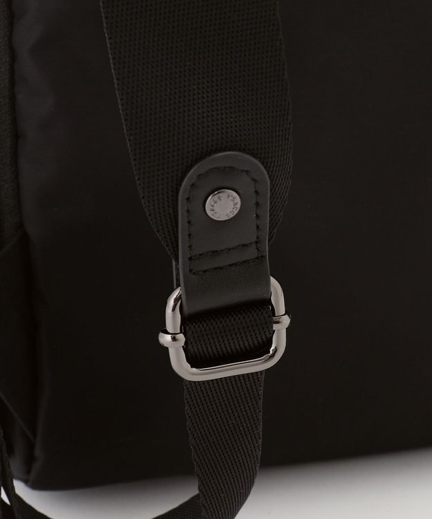 Y'SACCS 【CORDURA×リサイクルレザー】ラウンドフラップミニリュック ブラック