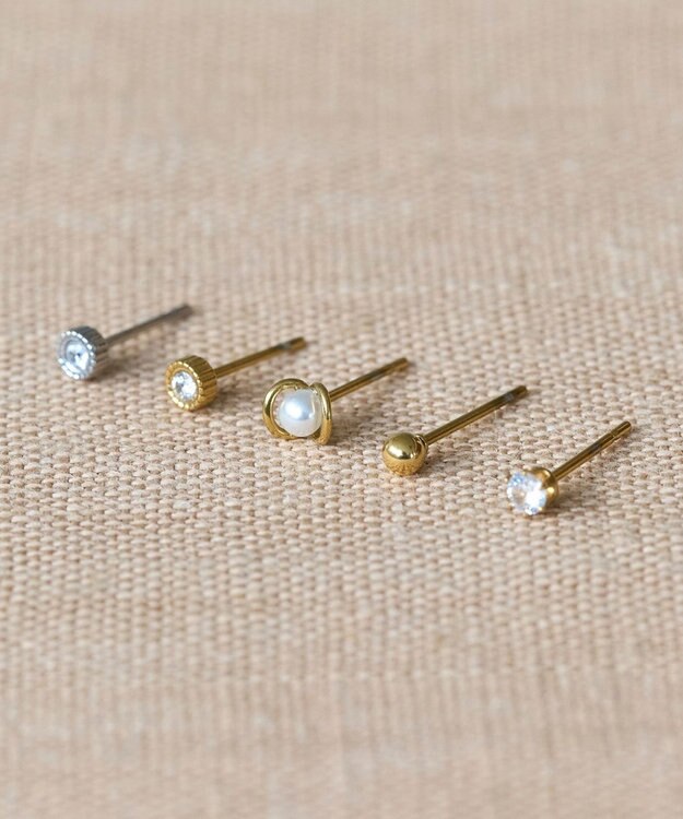 Phoebe 【金属アレルギー対応】プチメタルパールピアス(片耳)/サージカルステンレス ホワイト