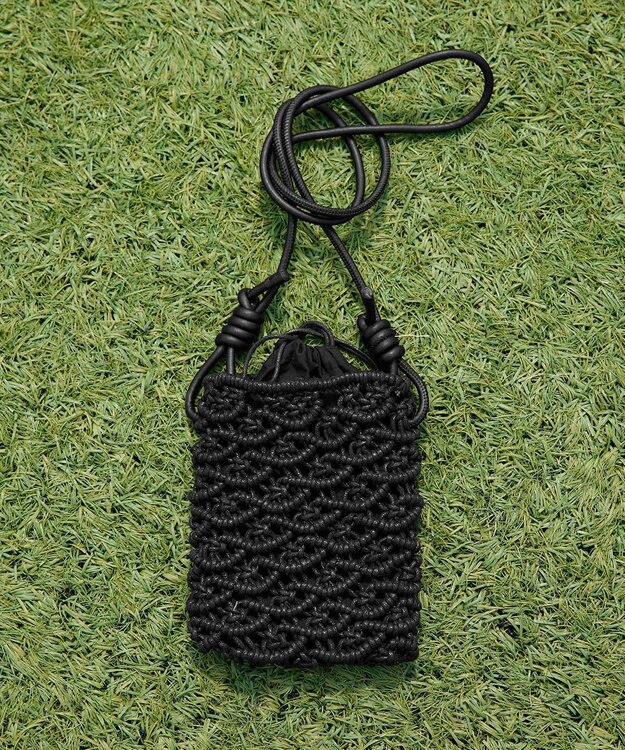 Tiaclasse マクラメショルダーバッグ ブラック