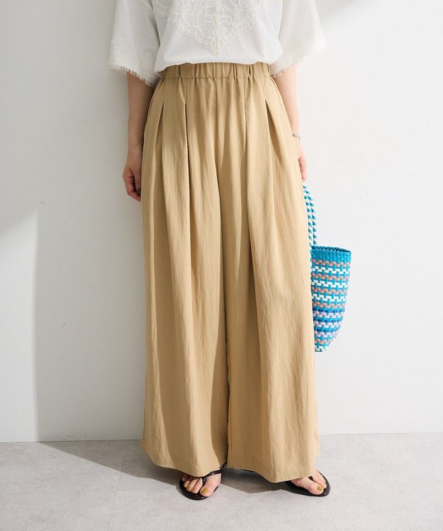 Green Parks 接触冷感イージーワイドタックパンツ Beige