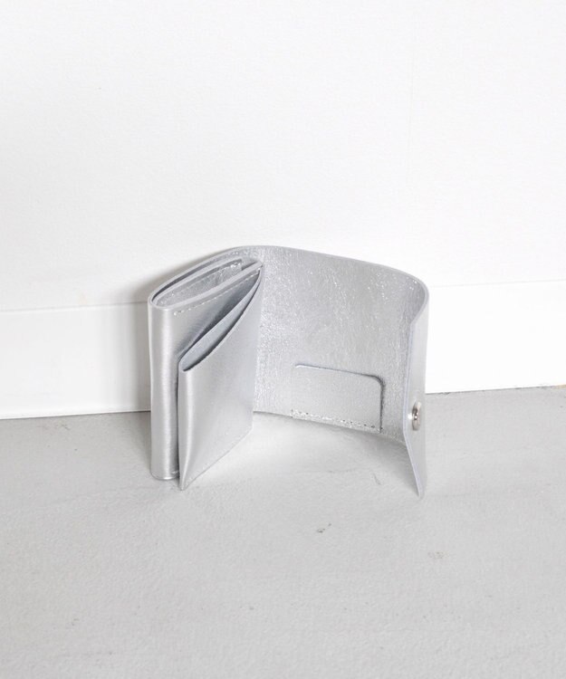 blancle メタリックレザー 三つ折りウォレット SILVER