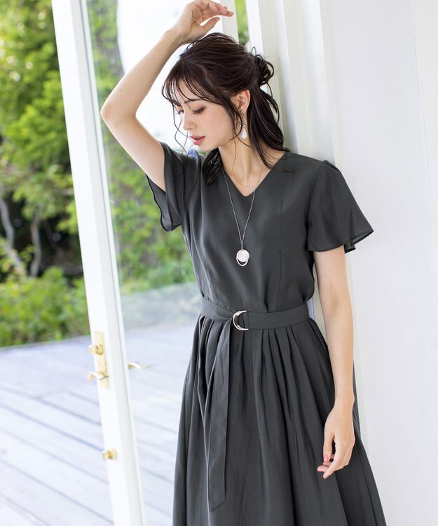 Tiaclasse 【洗える】大人上品なシアータックワンピース チャコールグレー