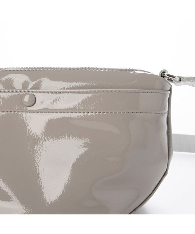 UNBILLION カシュカシュ cachecache / ソフトエナメル舟型ショルダー ライトグレー