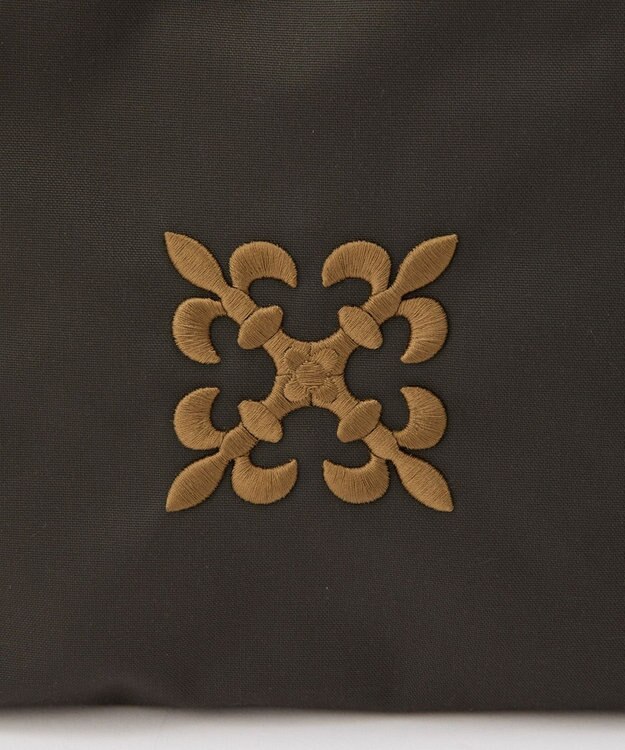 russet 【モノグラム刺繍】コーデュラナイロントートバッグ（CE-1776） D.Brown