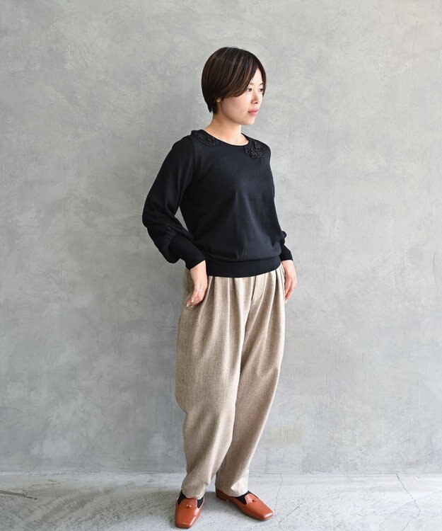 muuc 〈ロングシーズン心地良いウール混〉後ろウエストゴム有り ベルト裏にコットン使用 テーパードスラックスパンツ ベージュ