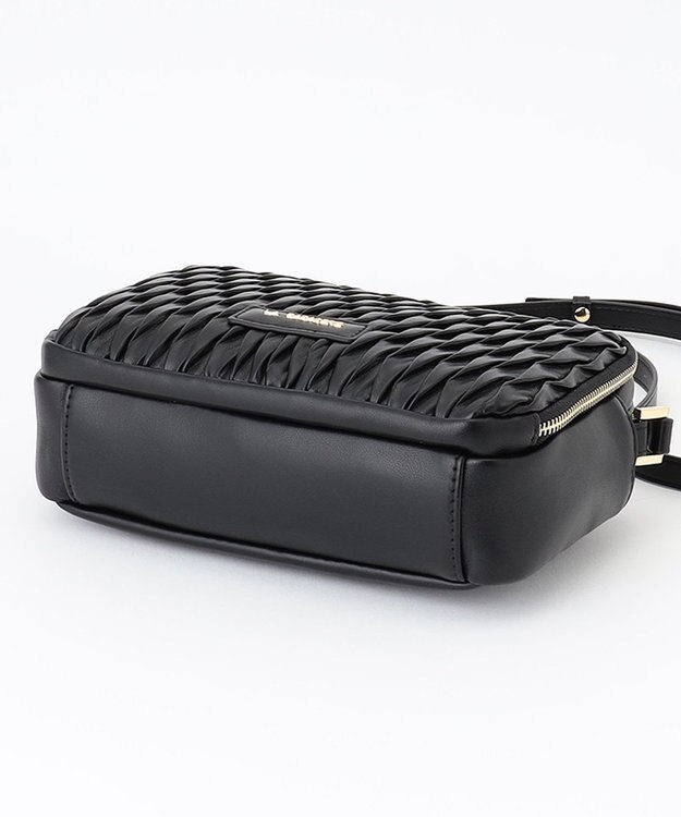 LA BAGAGERIE ランダムプリーツショルダーバッグ ブラック