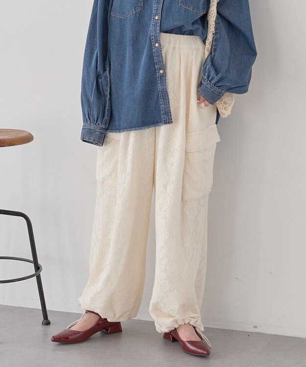 earth music&ecology 総レースカーゴパンツ Ivory