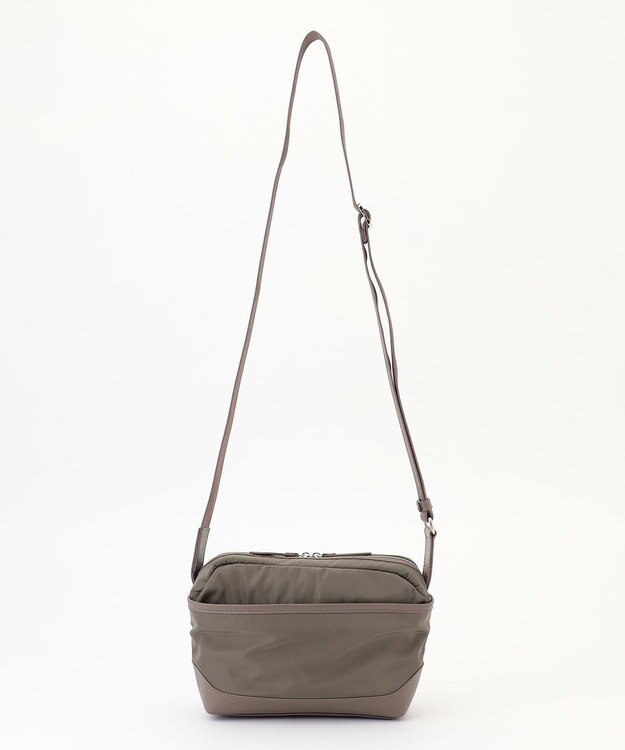 Y'SACCS シルキーリュクスショルダーバッグ ベージュ系その他