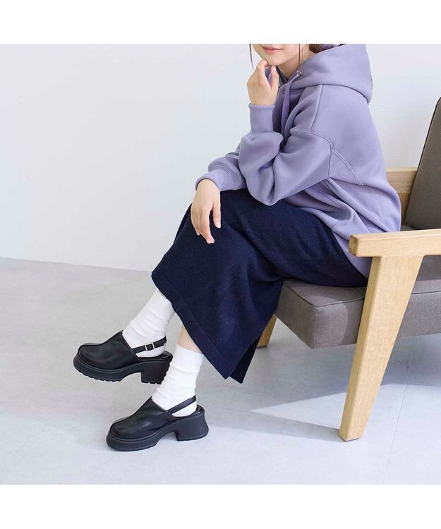 MODE ET JACOMO <noyau>センターライン厚底サボサンダル ブラック