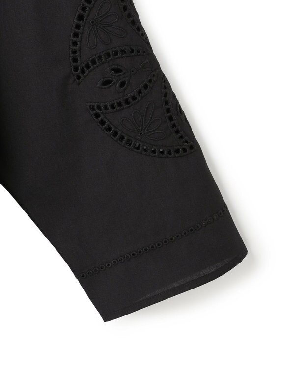 UNFILO L エンブロイダリー ブラウス ブラック