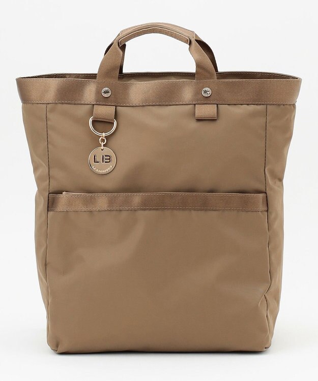 LA BAGAGERIE チャーム付き　ナイロンスクエアリュック ベージュ